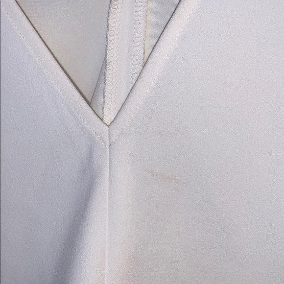 ✨Ann Taylor, Sleeveless White Blouse - Picture 5 of 5